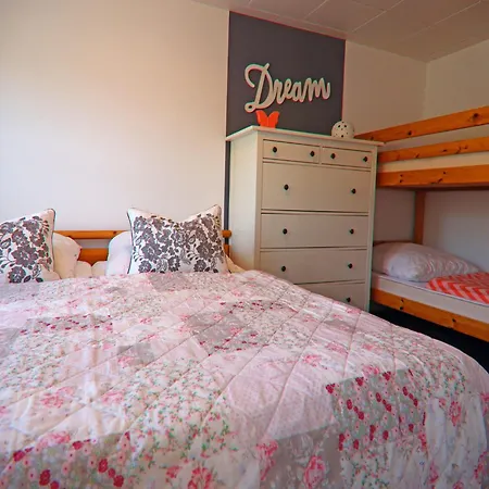 In Mit Terrasse Und Garten * Neubukow